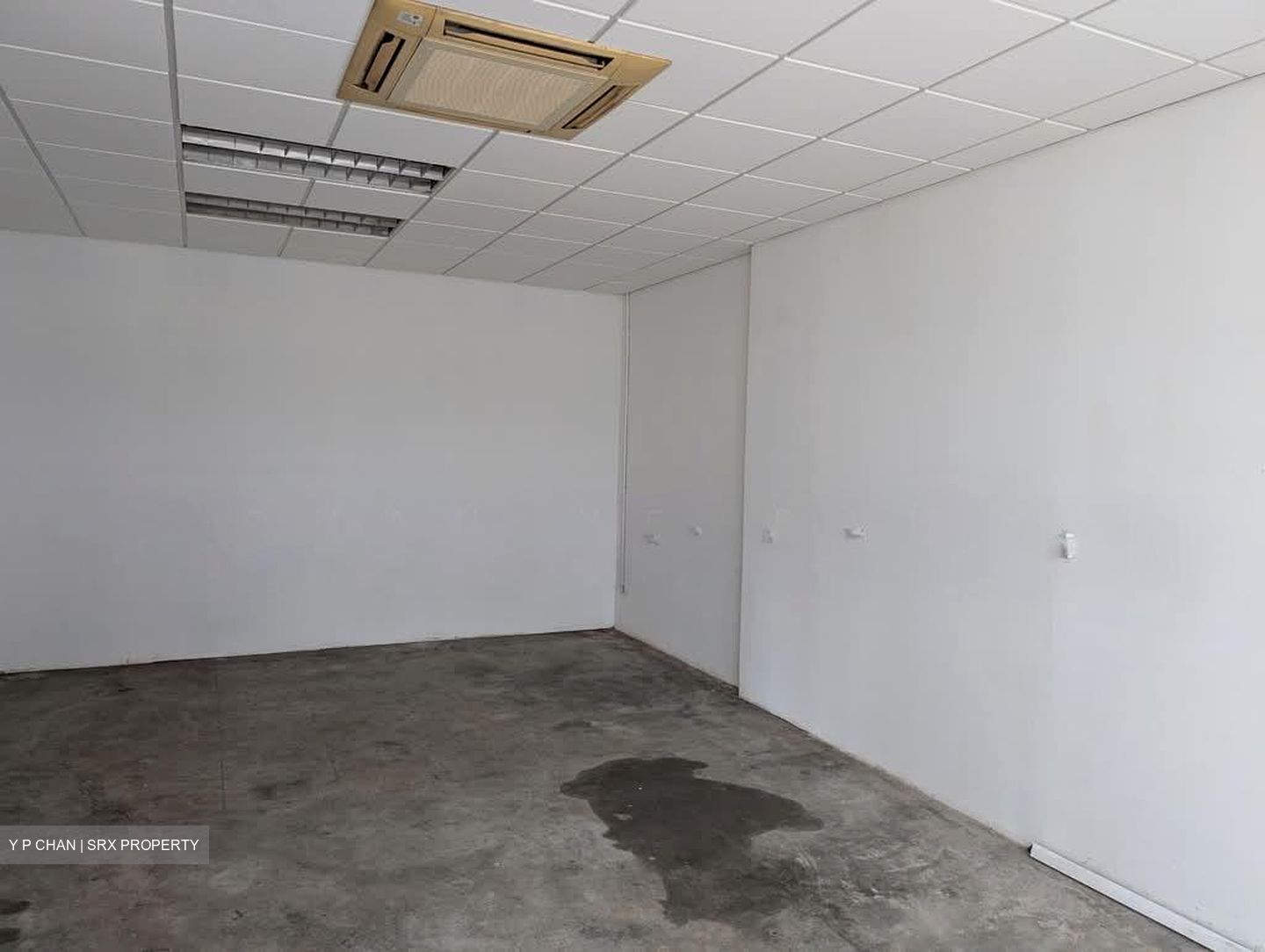 Pemimpin Industrial Building (D20), Factory #536716271